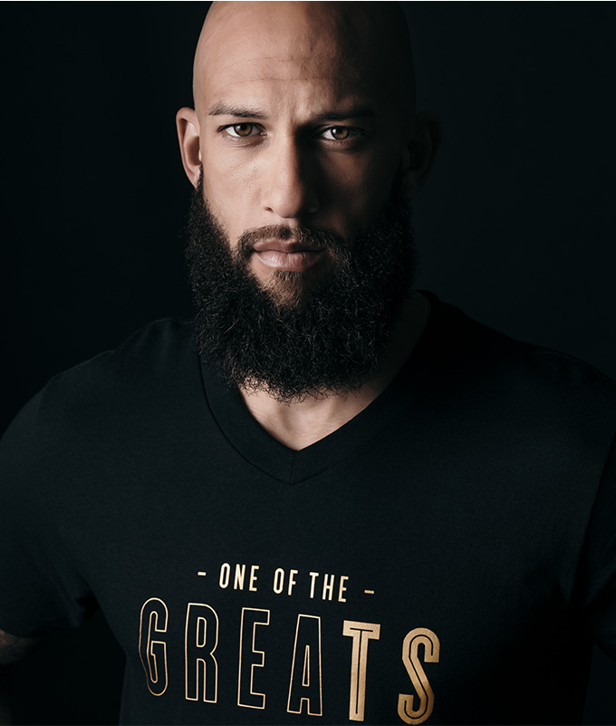 Tim Howard wearing a The GreaTS T-Shirt