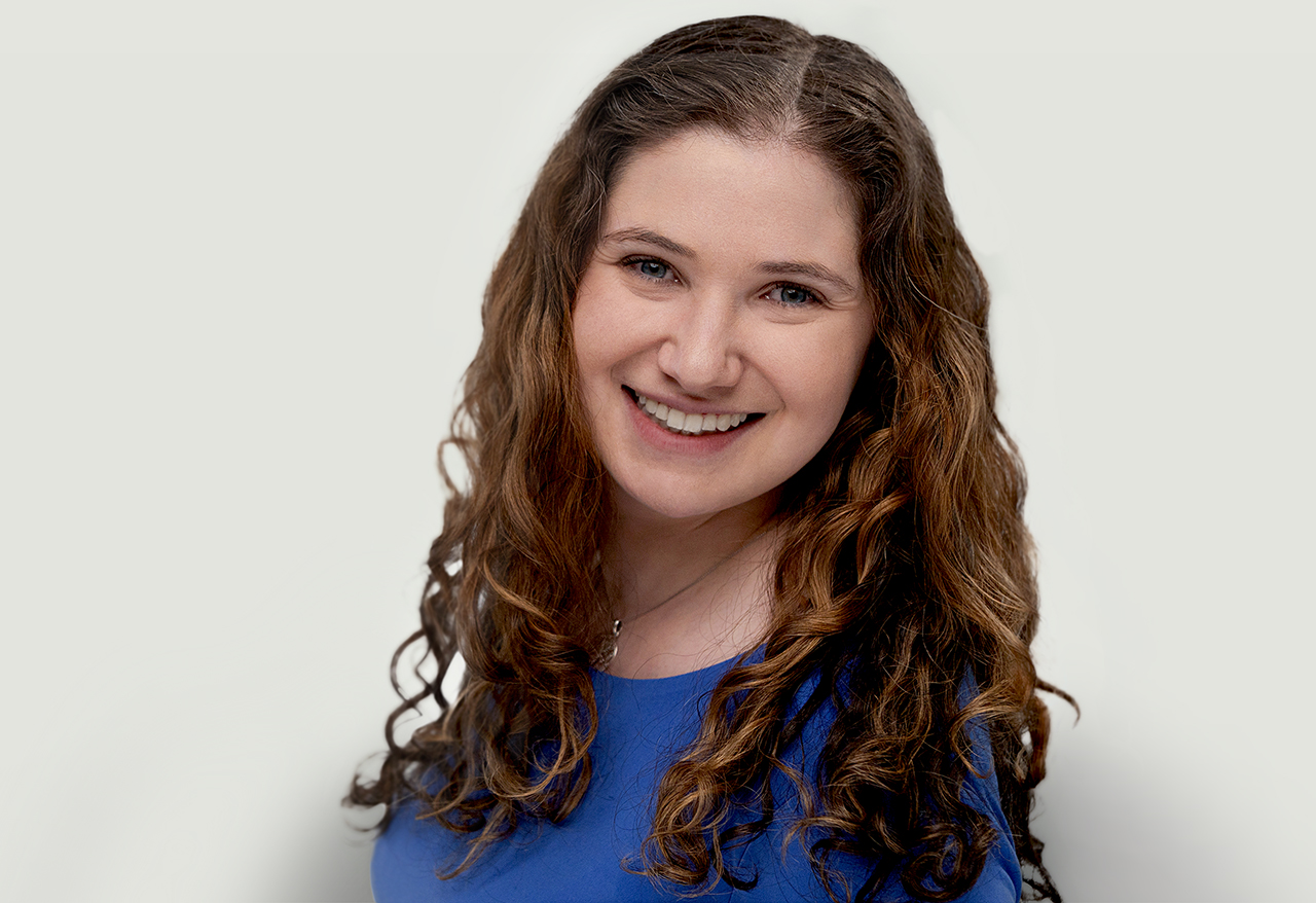 portrait of Gillian Schmerl